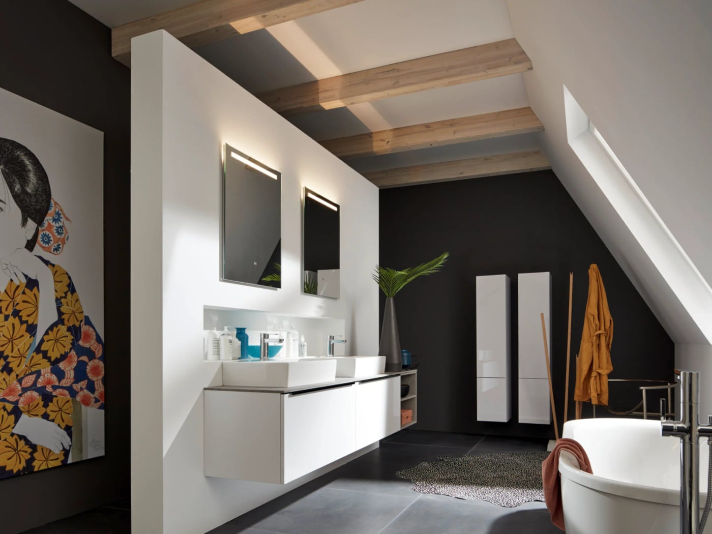 High-gloss bathroom cabinet detail
